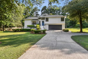 Welcome to 85026 Napeague Drive