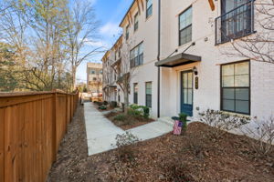 2010 Goldenrod Rd, Roswell, GA 30076, USA Photo 4