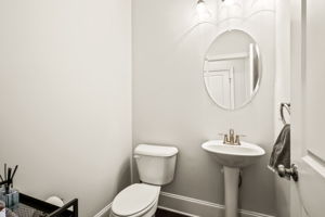 2010 Goldenrod Rd, Roswell, GA 30076, USA Photo 17