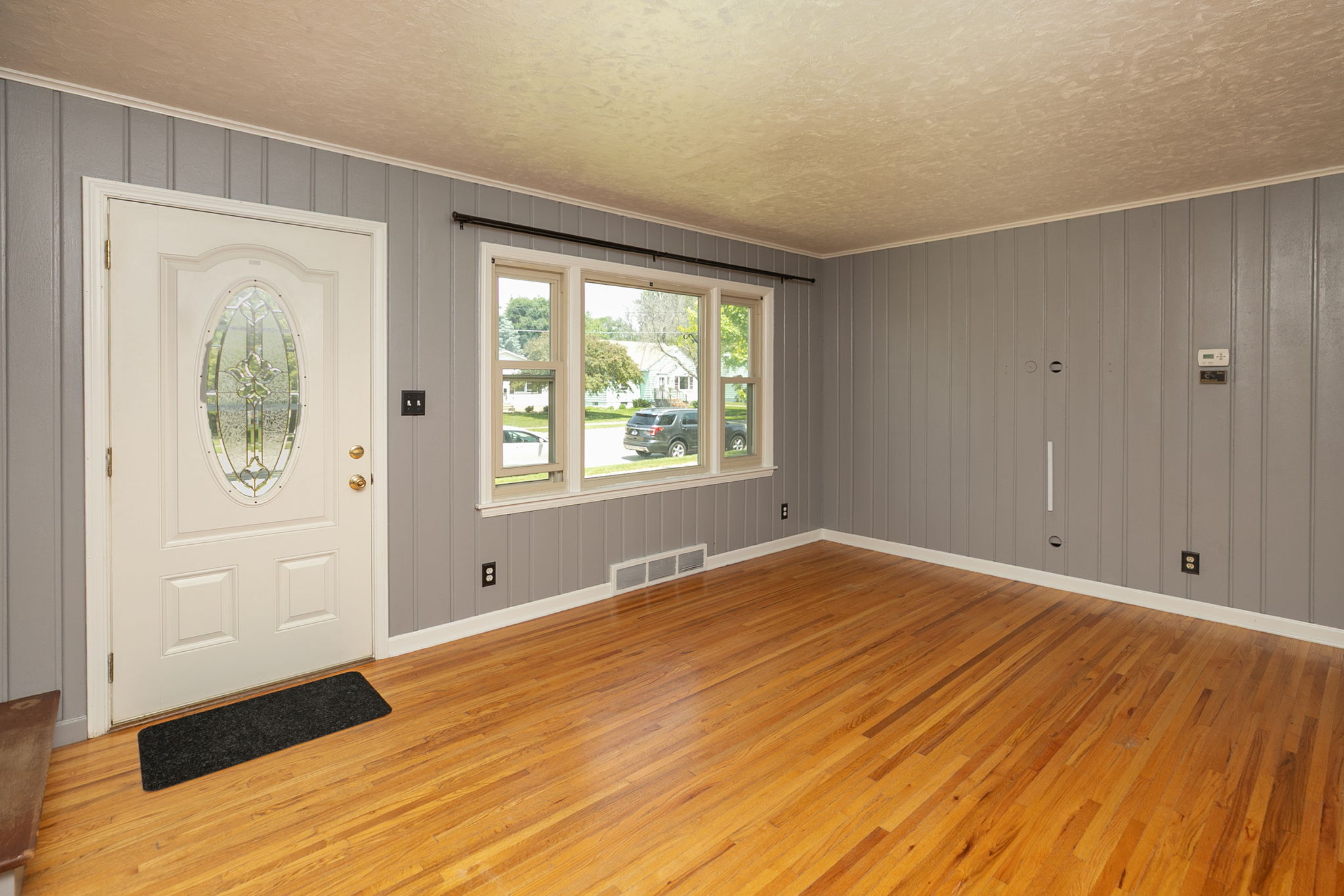 03-Living Room