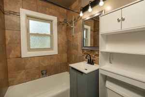 15-Bathroom