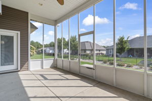 Screened-in Porch