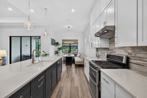 Kitchen 2 of 3