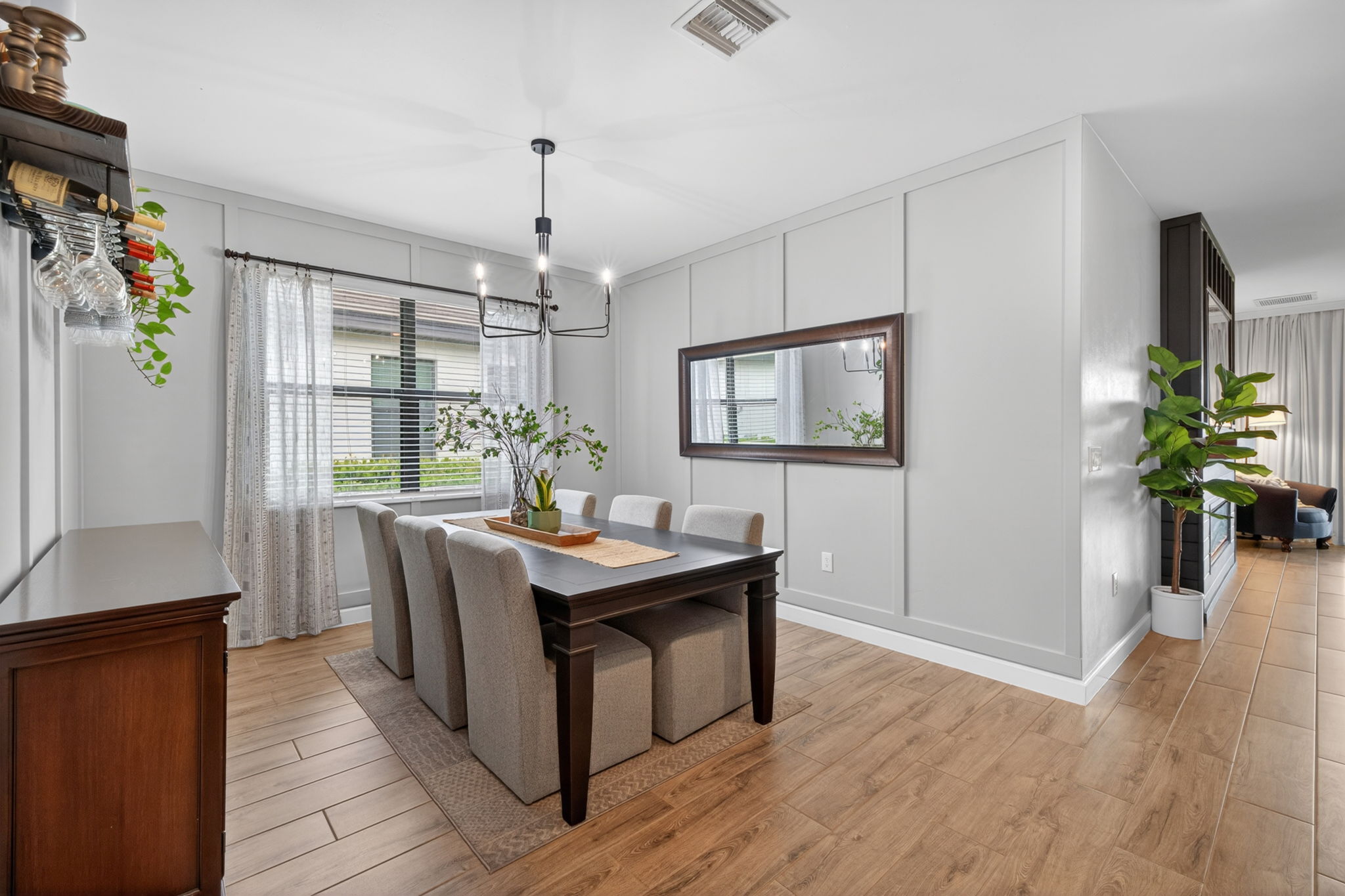 Dining Room 1 of 2