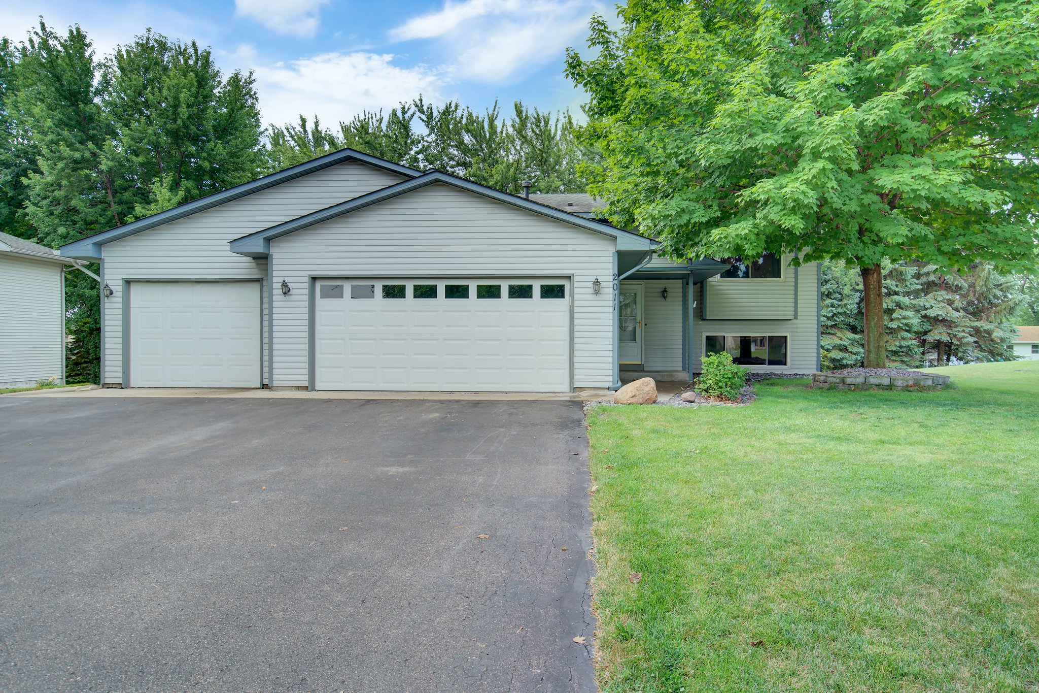  2011 Meadow St, Cologne, MN 55322, US