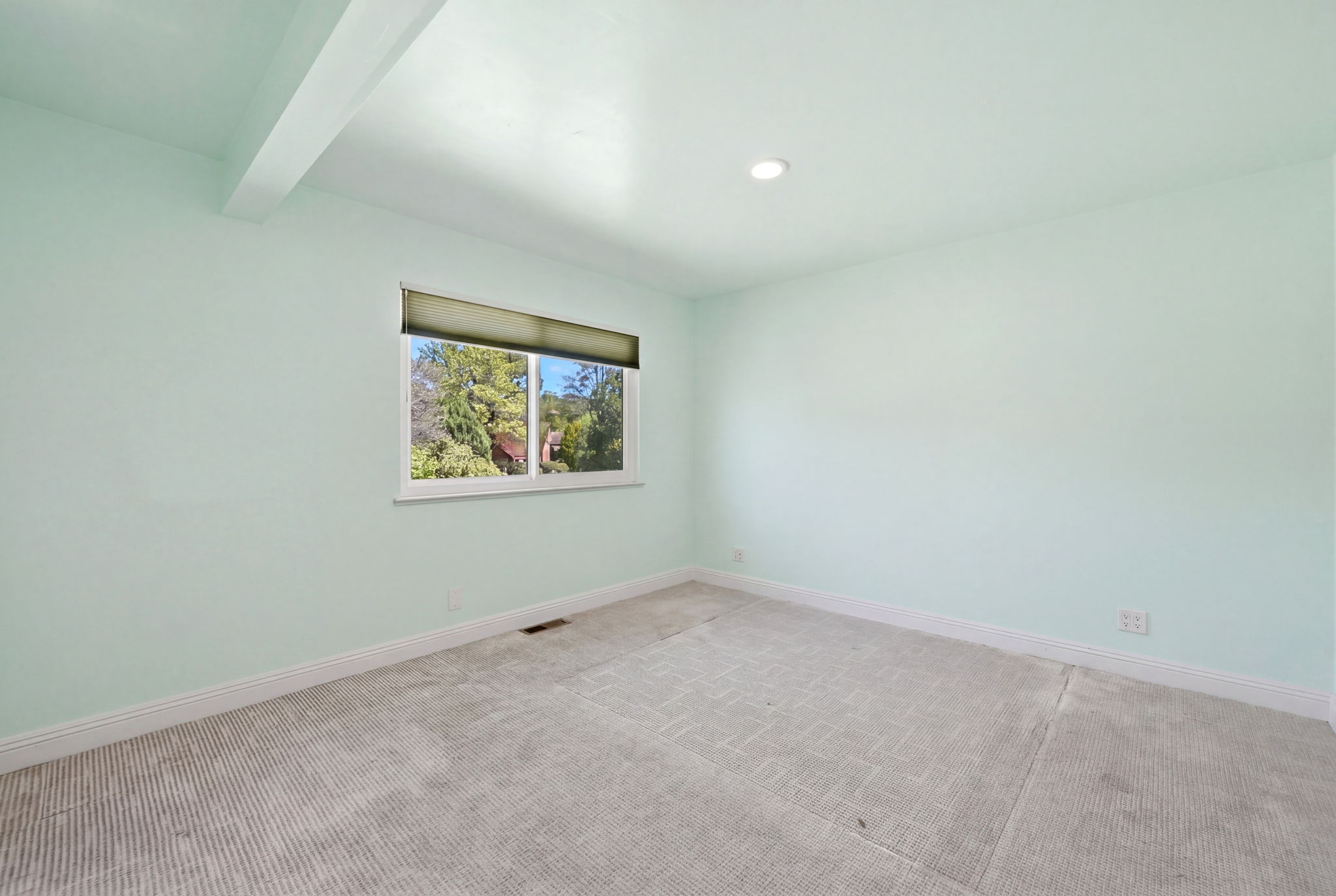 Primary Bedroom (1)