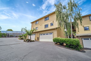 002_20111 W Ridge Ct 24_
