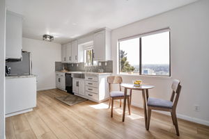 017_20111 W Ridge Ct 24_