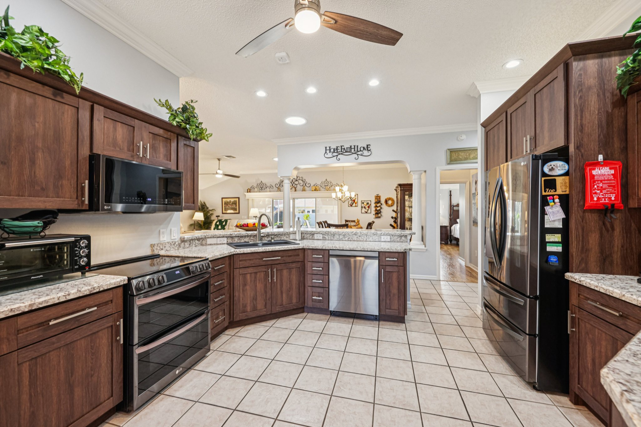 Santo Domingo Dr-S2410-024.jpg