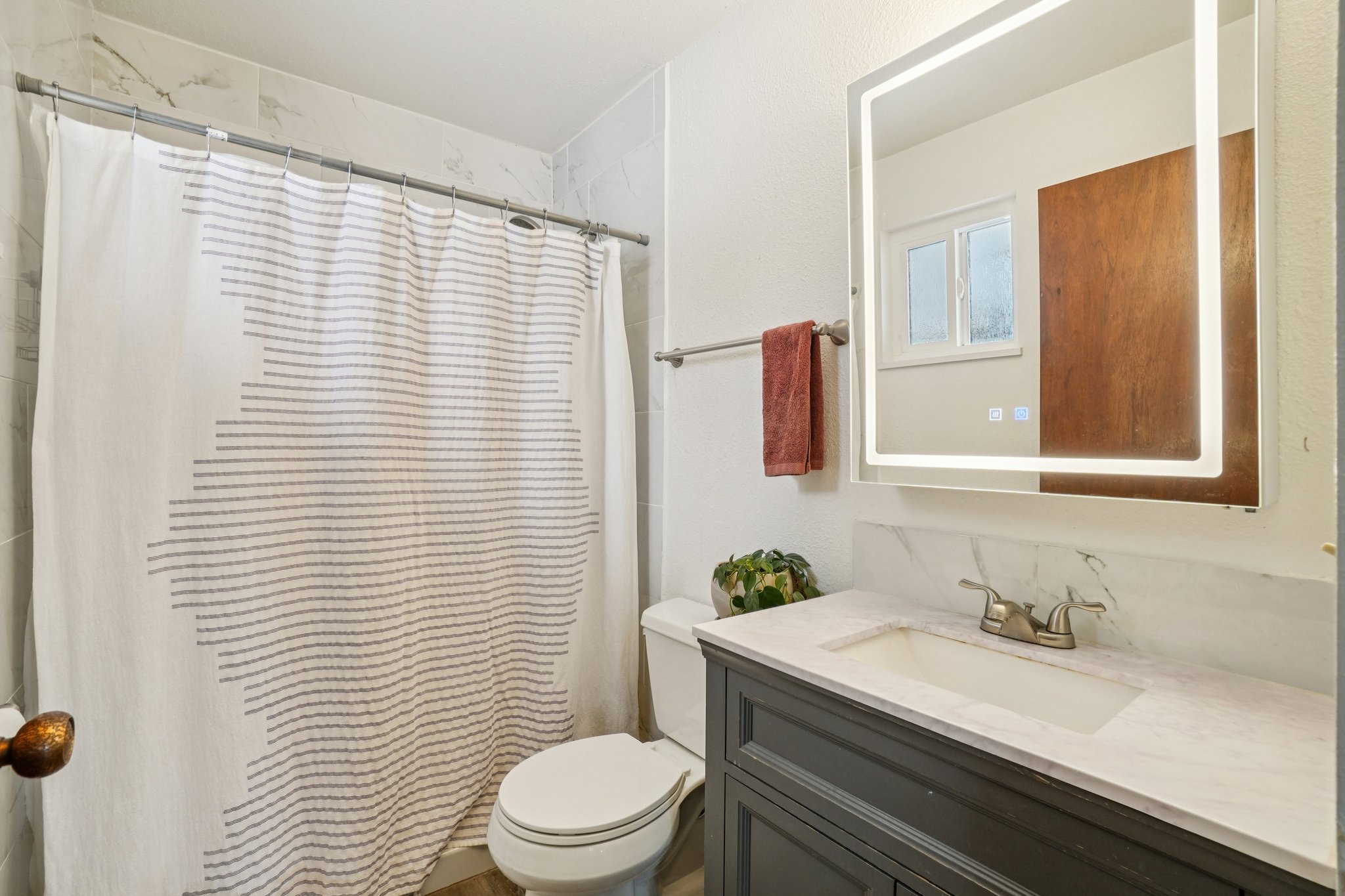 Van Buren Ave-S2401-022.jpg