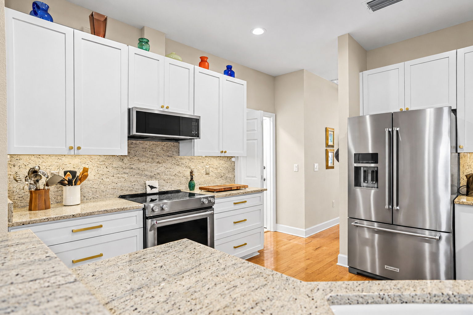 Kitchen - Photo 02