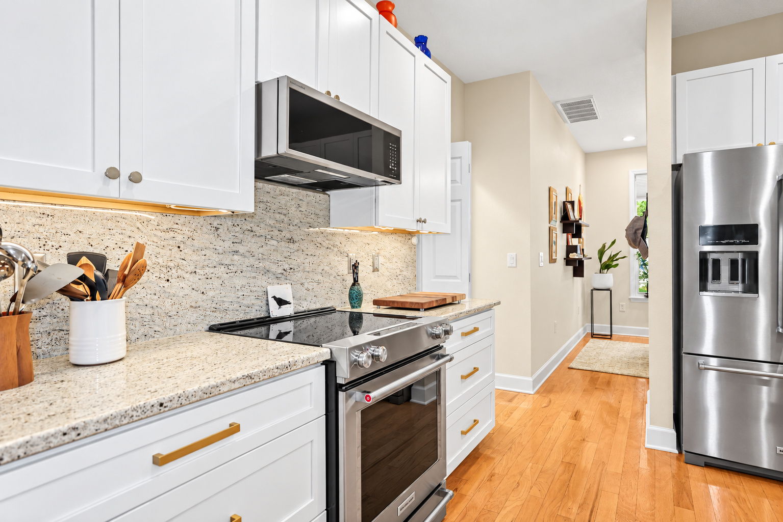 Kitchen - Photo 05