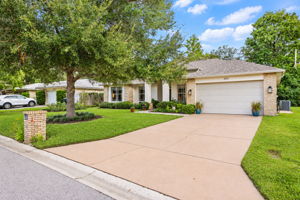 Front Exterior - Photo 06