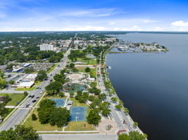 Fort Mellon Park by Lake Monroe