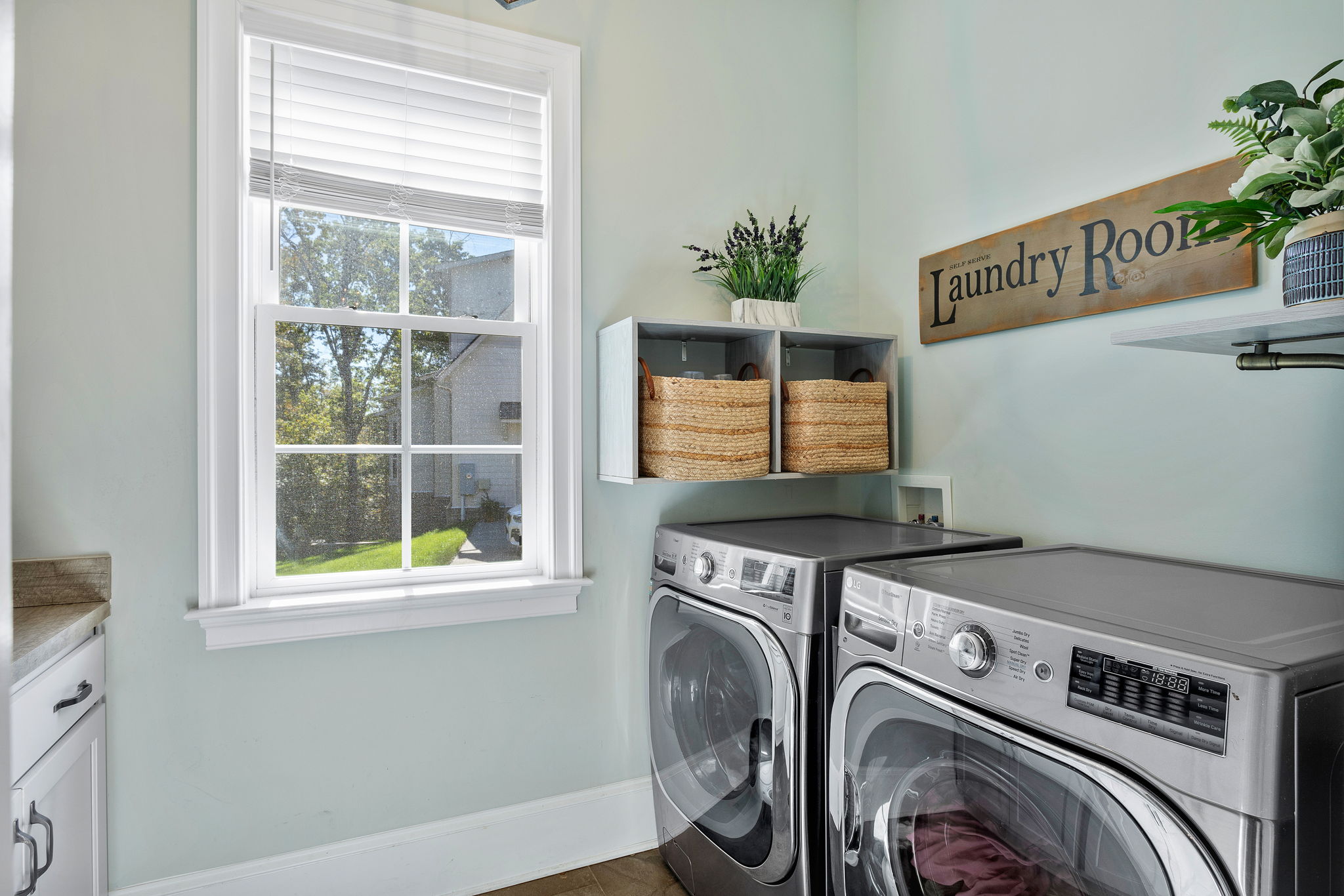 25-Laundry Room