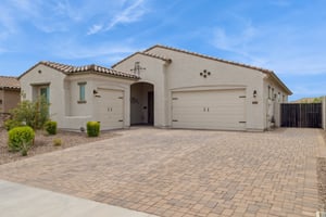 20137 W Marshall Ave - 004.jpg
