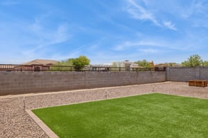 20137 W Marshall Ave - 009.jpg