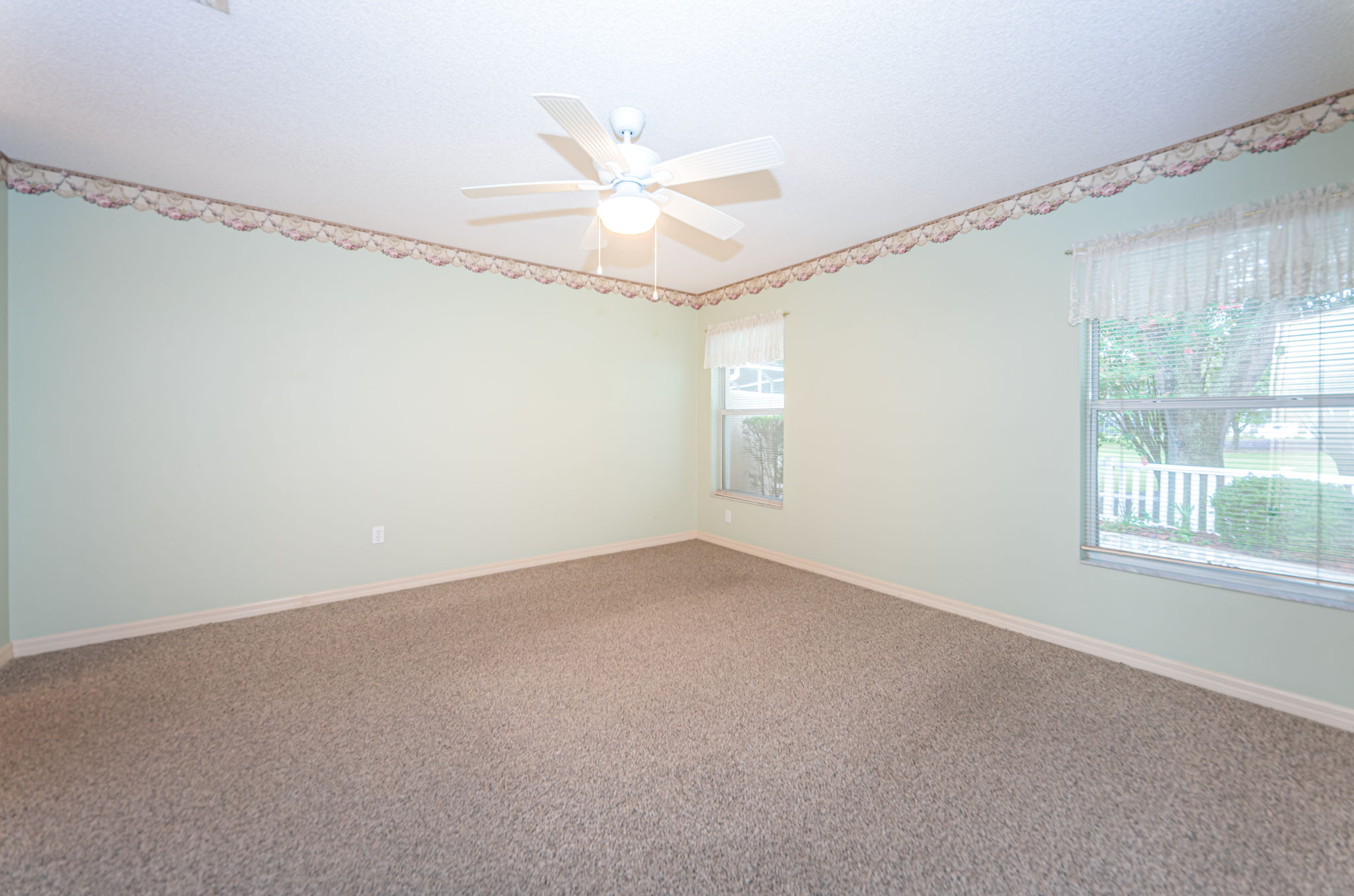 Master Bedroom1a-2