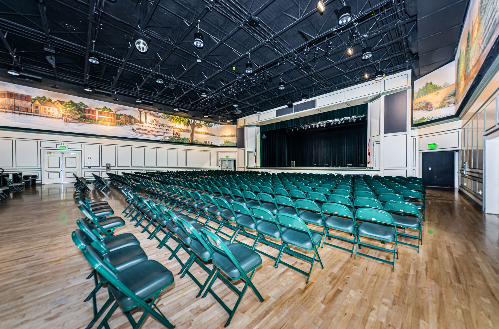 18-Savannah Club Clubhouse Theater