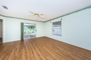 Living Room1-2