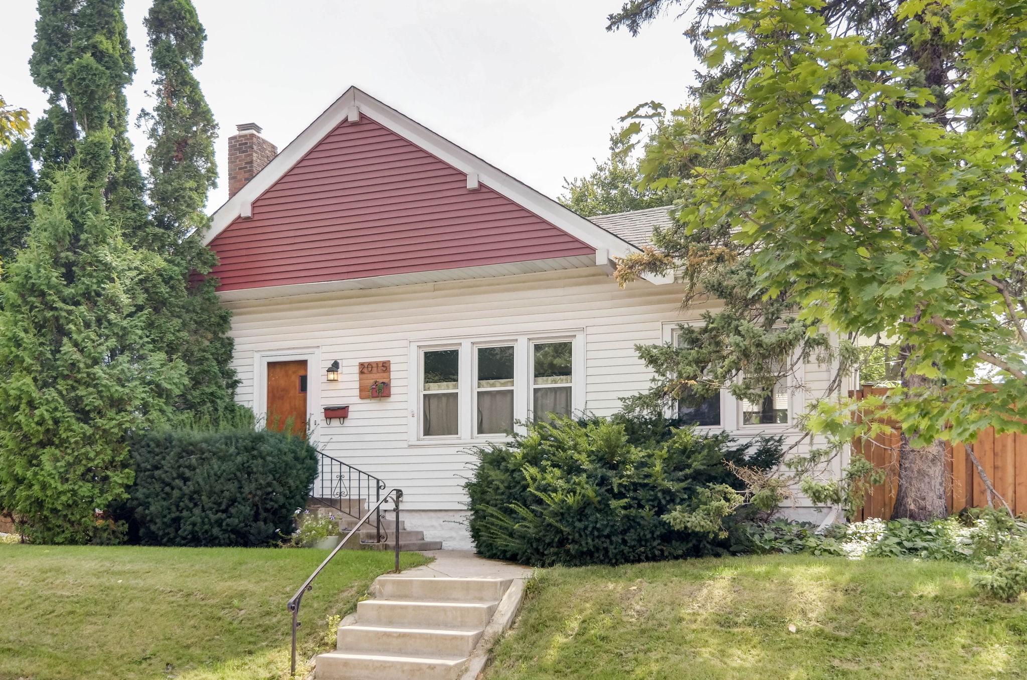  2015 E 42nd St, Minneapolis, MN 55407, US Photo 2