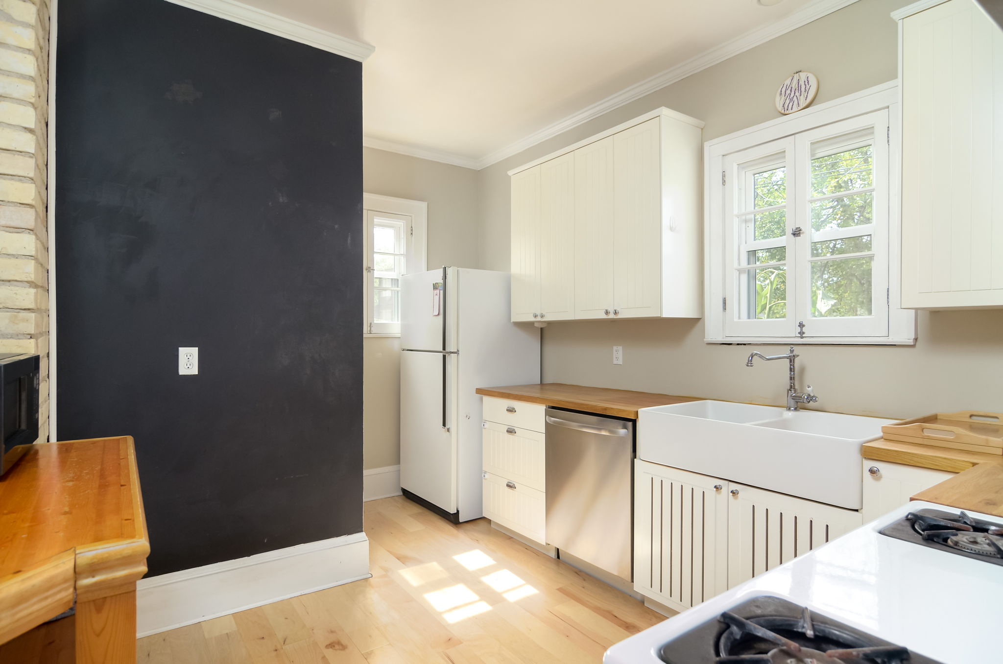  2015 E 42nd St, Minneapolis, MN 55407, US Photo 22