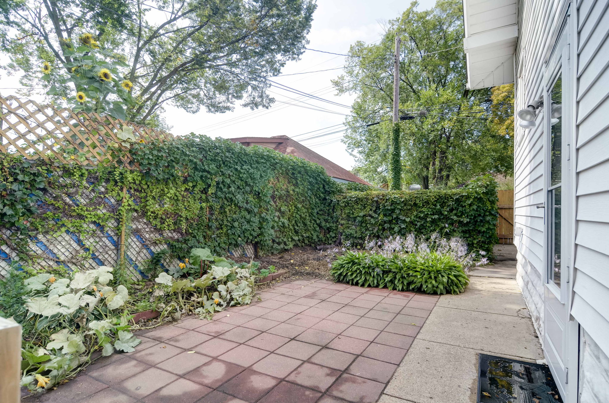  2015 E 42nd St, Minneapolis, MN 55407, US Photo 32