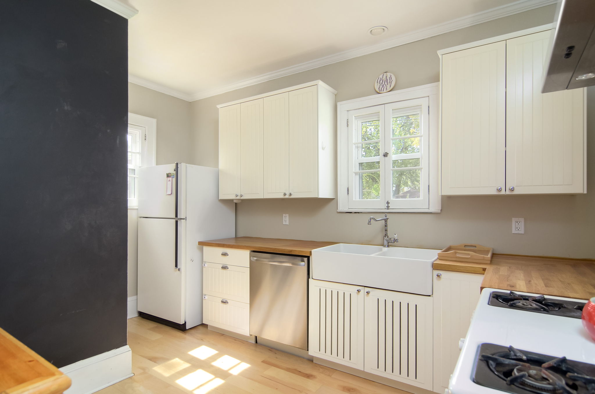  2015 E 42nd St, Minneapolis, MN 55407, US Photo 23