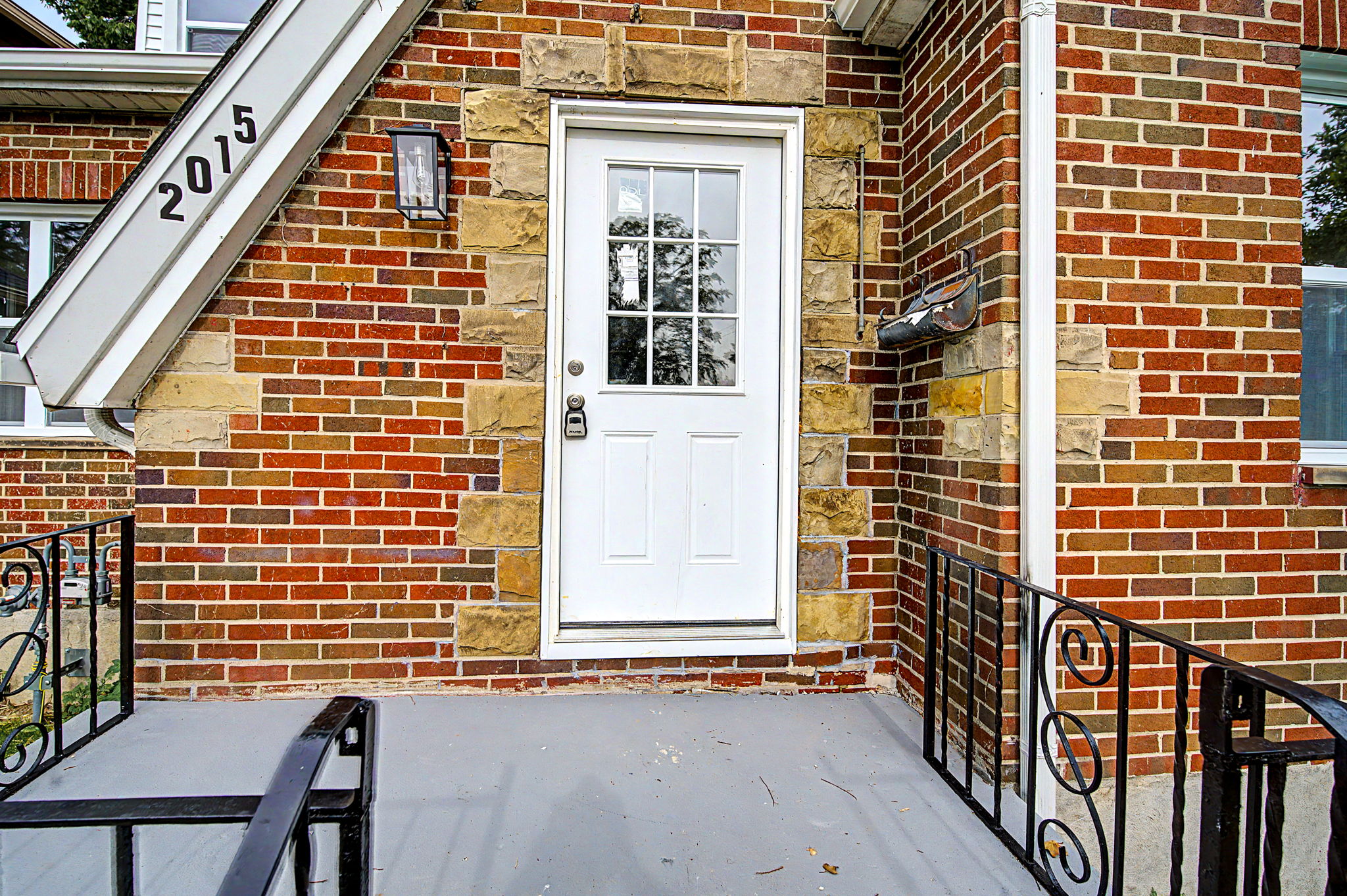  Photo 4
