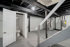  Photo 35