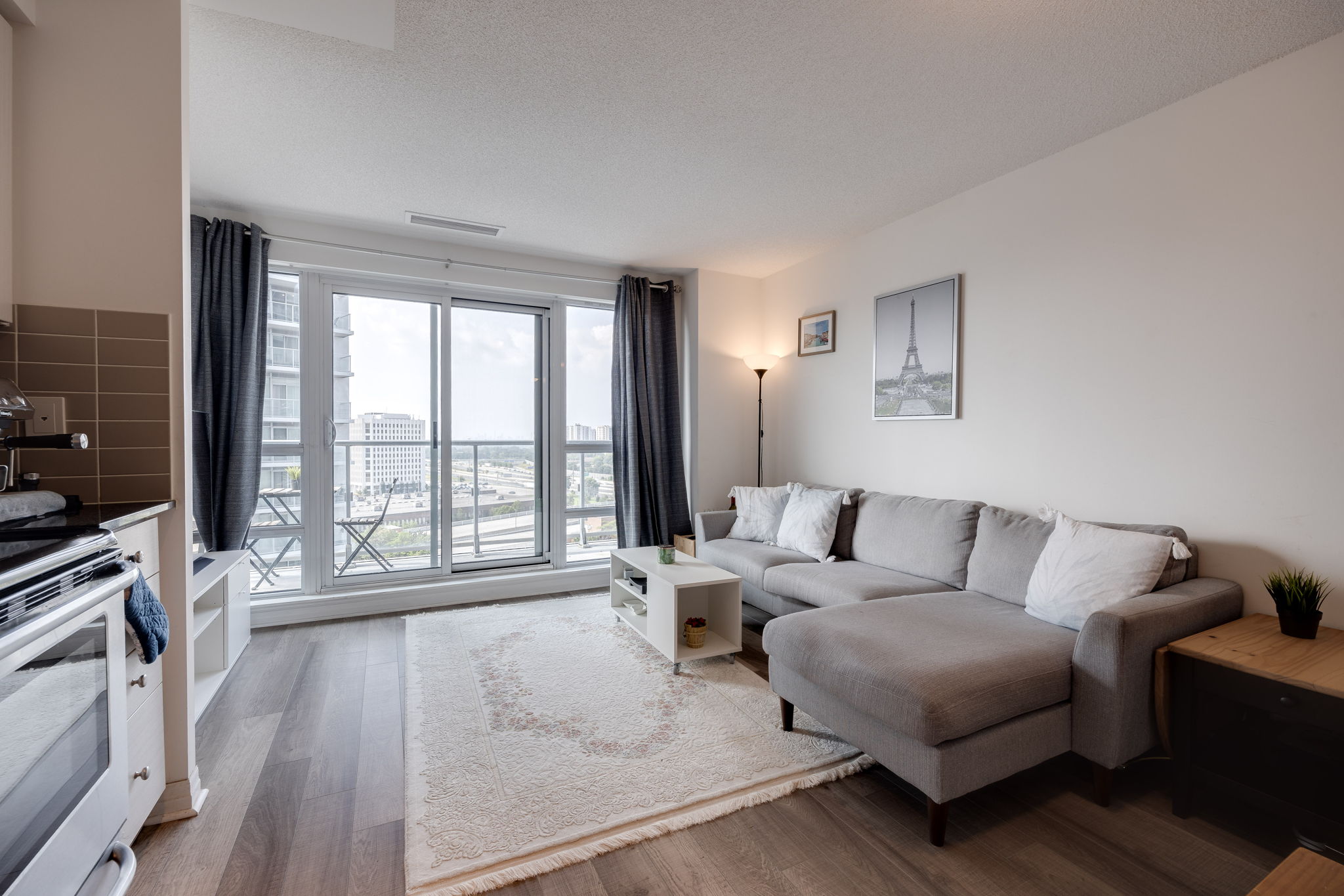 Toronto property showcase — delivered property photograph 8