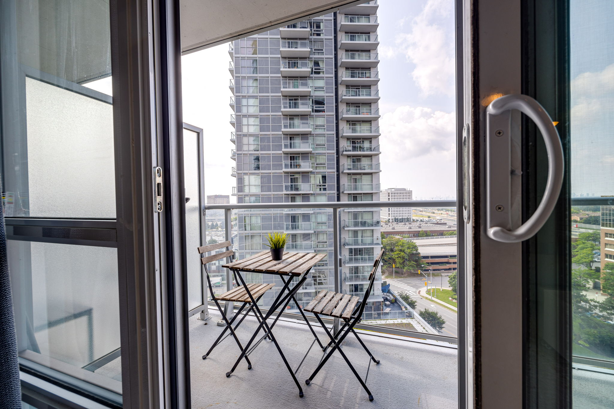 Toronto property showcase — delivered property photograph 21