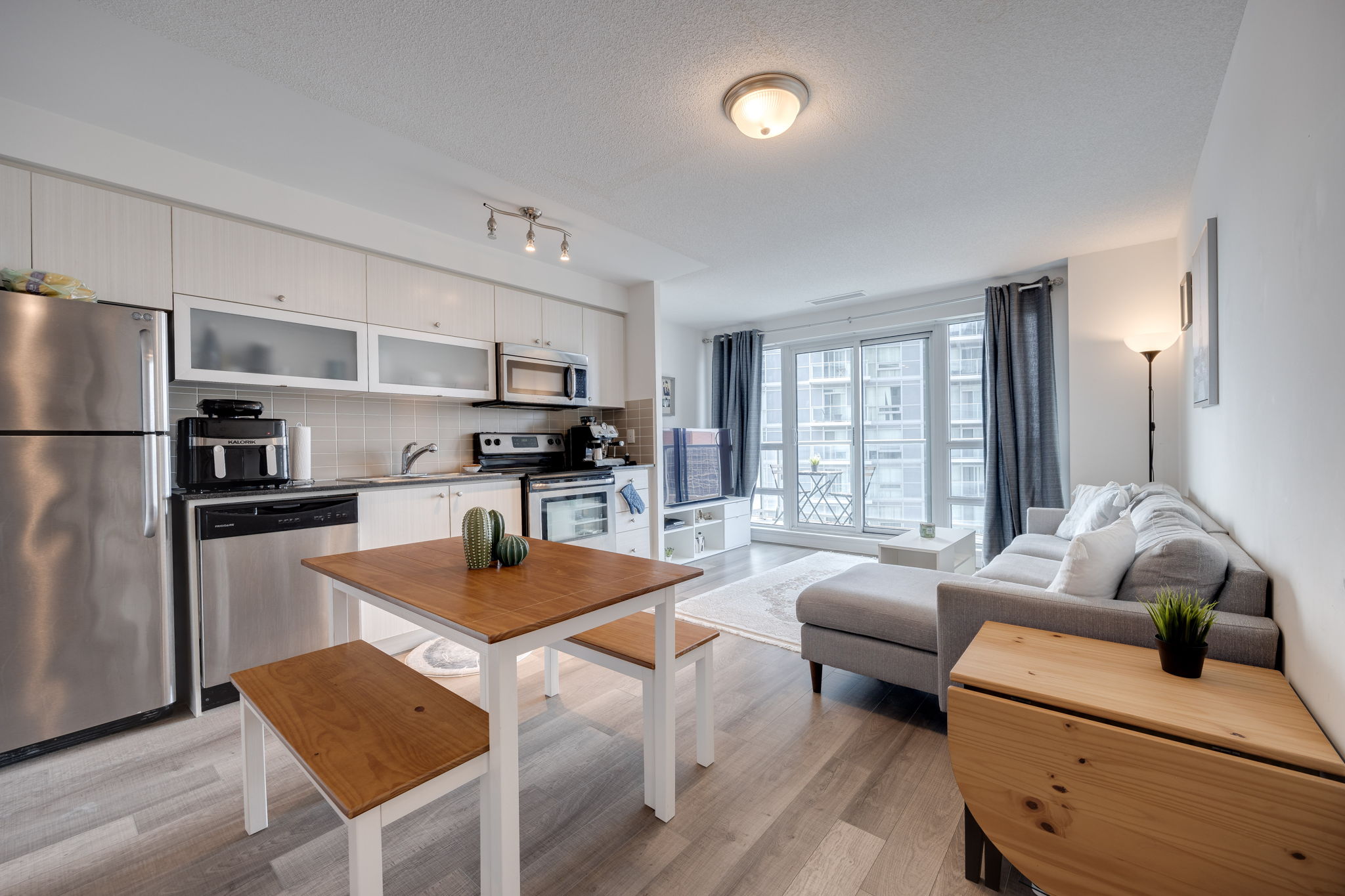 Toronto property showcase — delivered property photograph 4