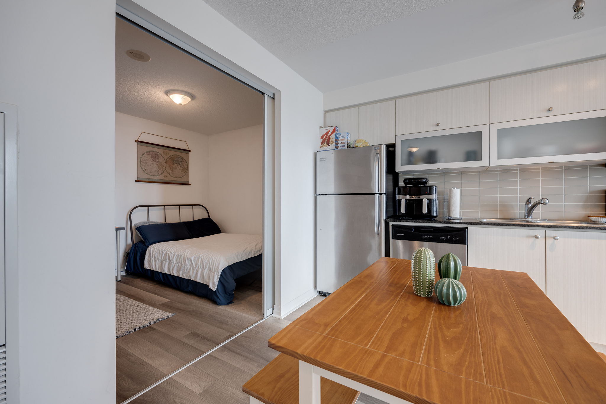 Toronto property showcase — delivered property photograph 19