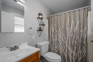 2016 Hampton | Bedroom 1 - Private Bath