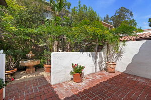 08-Front Patio
