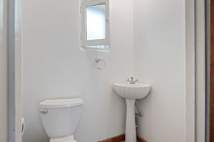 20-Powder Room
