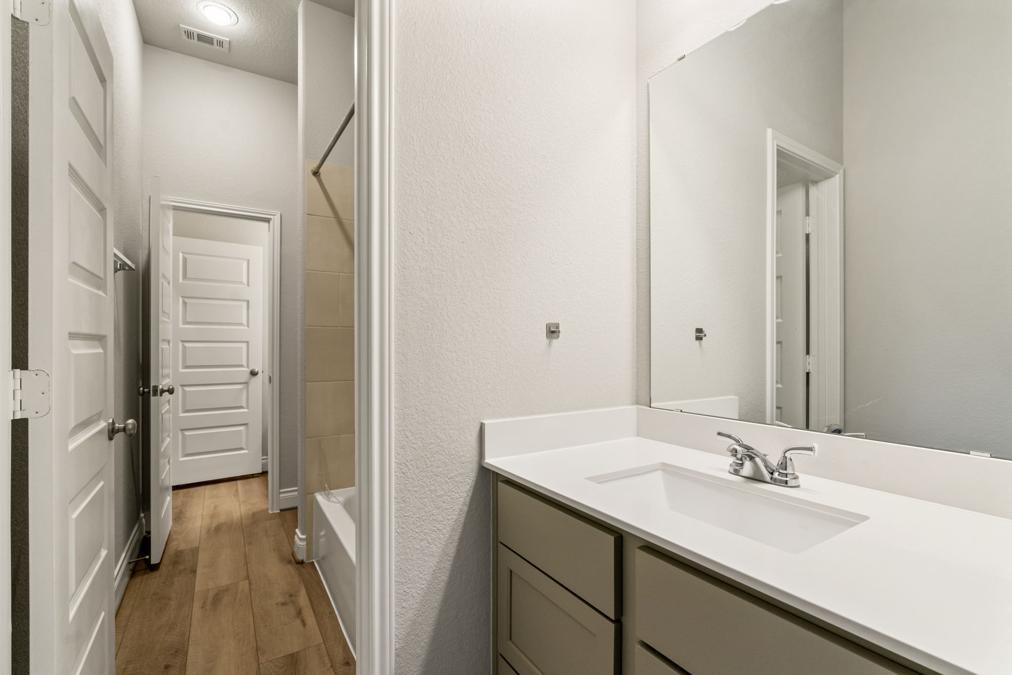 2016 Stirling St, Leander, TX 78641, USA Photo 24