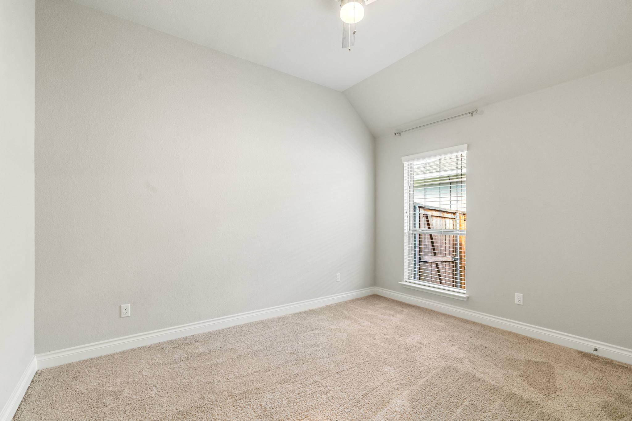 2016 Stirling St, Leander, TX 78641, USA Photo 25