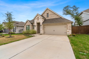 2016 Stirling St, Leander, TX 78641, USA Photo 1