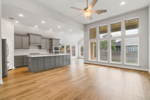 2016 Stirling St, Leander, TX 78641, USA Photo 4
