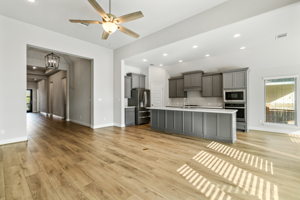 2016 Stirling St, Leander, TX 78641, USA Photo 7