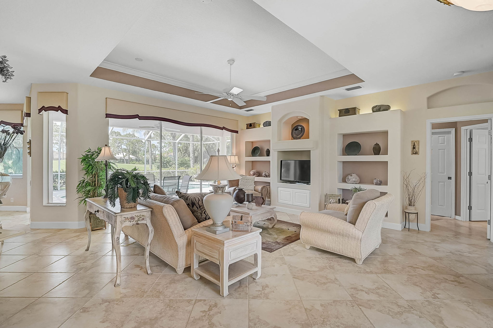 2016 White Feather Ln-5