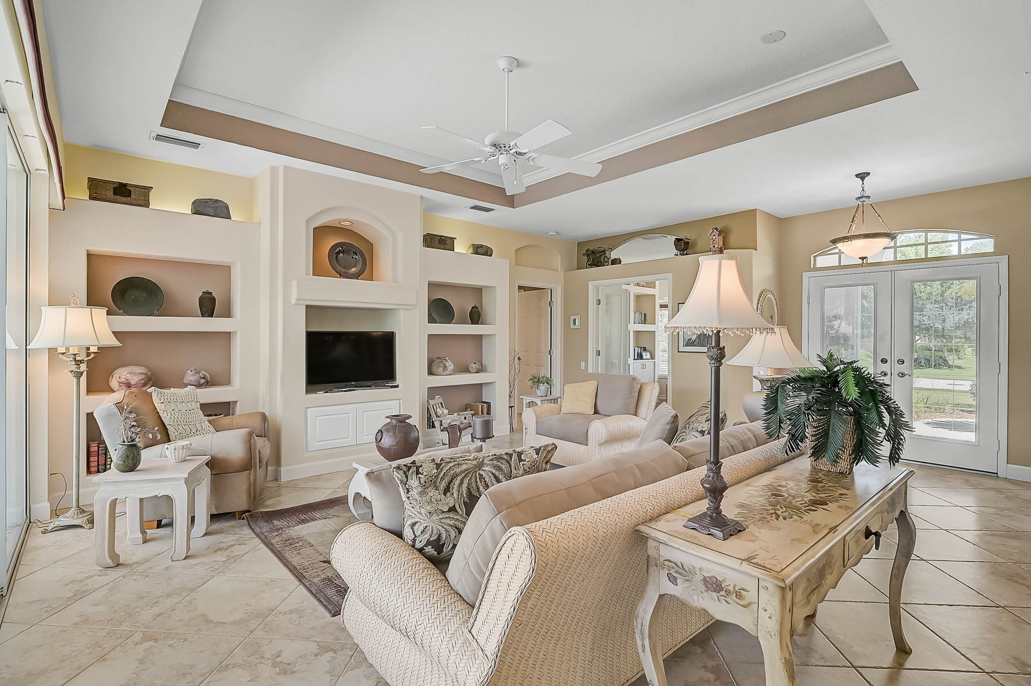 2016 White Feather Ln-6