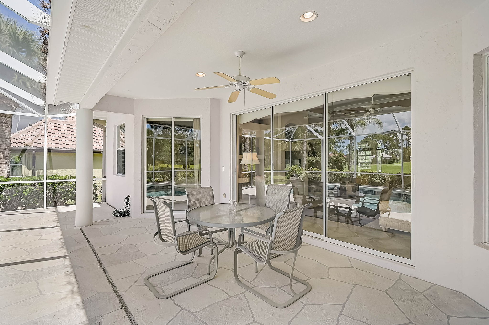 2016 White Feather Ln-26