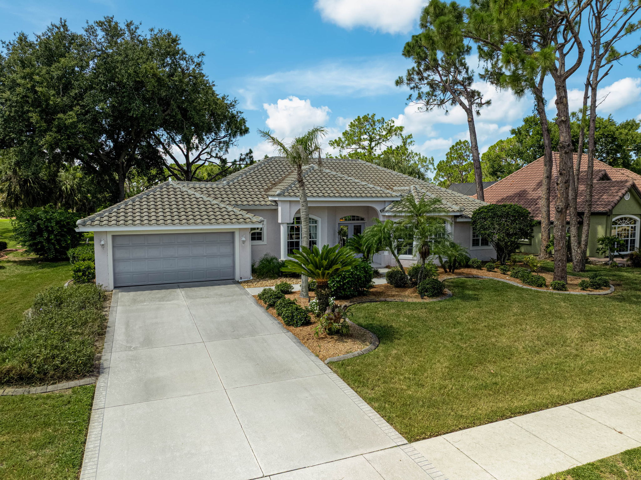 2016 White Feather Ln-37