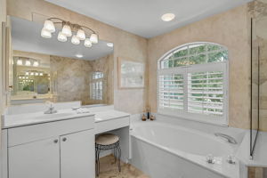 2016 White Feather Ln-25