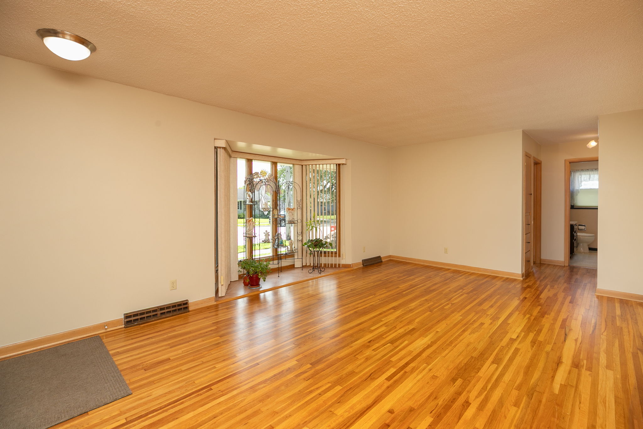 03-Living Room