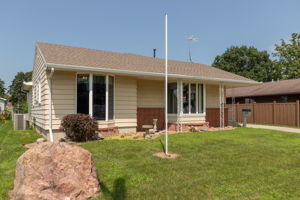 02-Front