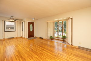 04-Living Room